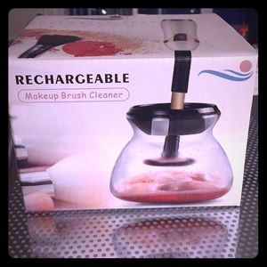 Makeup Brush Cleaner